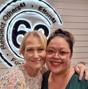 Meet your Posher, Connie